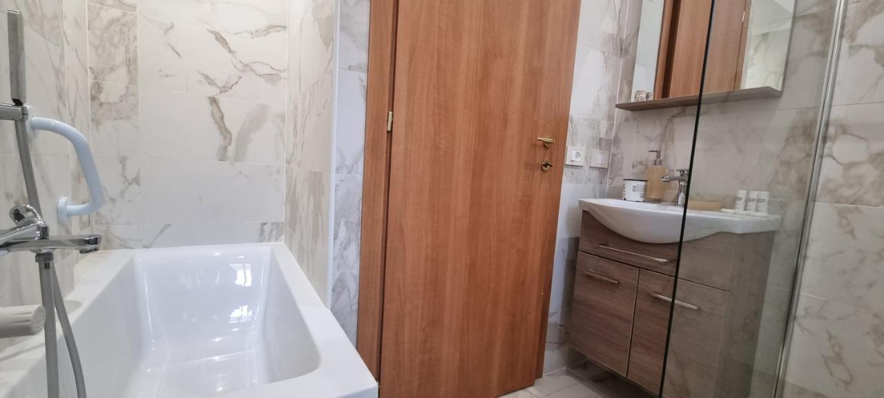 Апартаменты Altido New Apt 10 Min From Duomo, 25 Min From Linate Милан Экстерьер фото